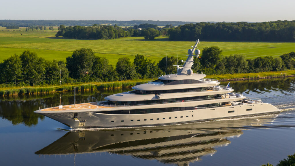 The 102-metre Nixie